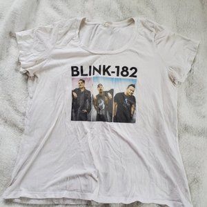 Blink-182 Distressed/Grunge T-Shirt, Sz L (40-42" Chest)